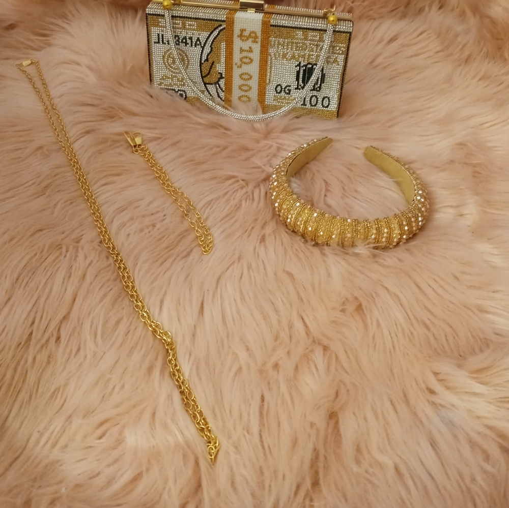 Matching Accessories Set